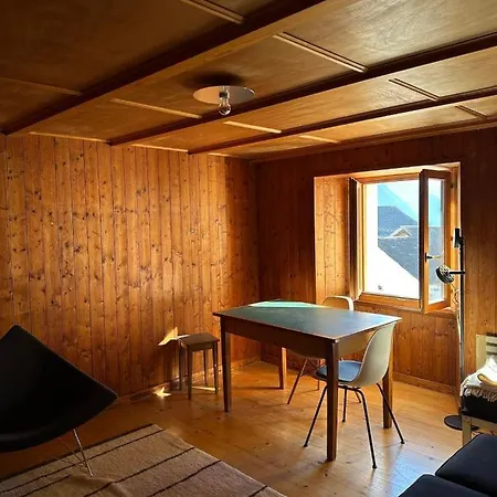 Waterfall House Hébergement de vacances Mesocco